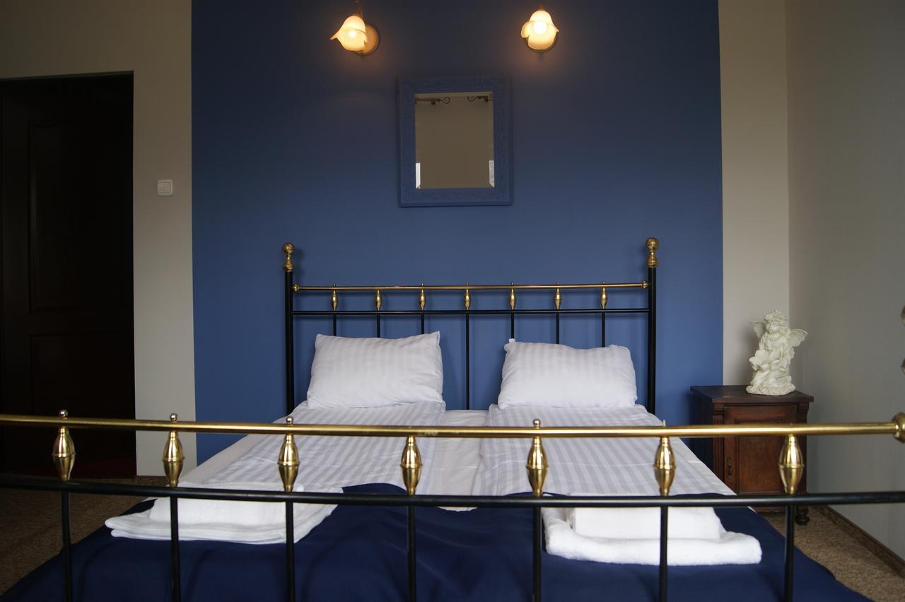 Hotel Ksiezycowy Dworek Kętrzyn Cameră foto