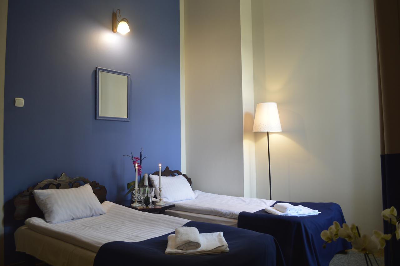 Hotel Ksiezycowy Dworek Kętrzyn Cameră foto