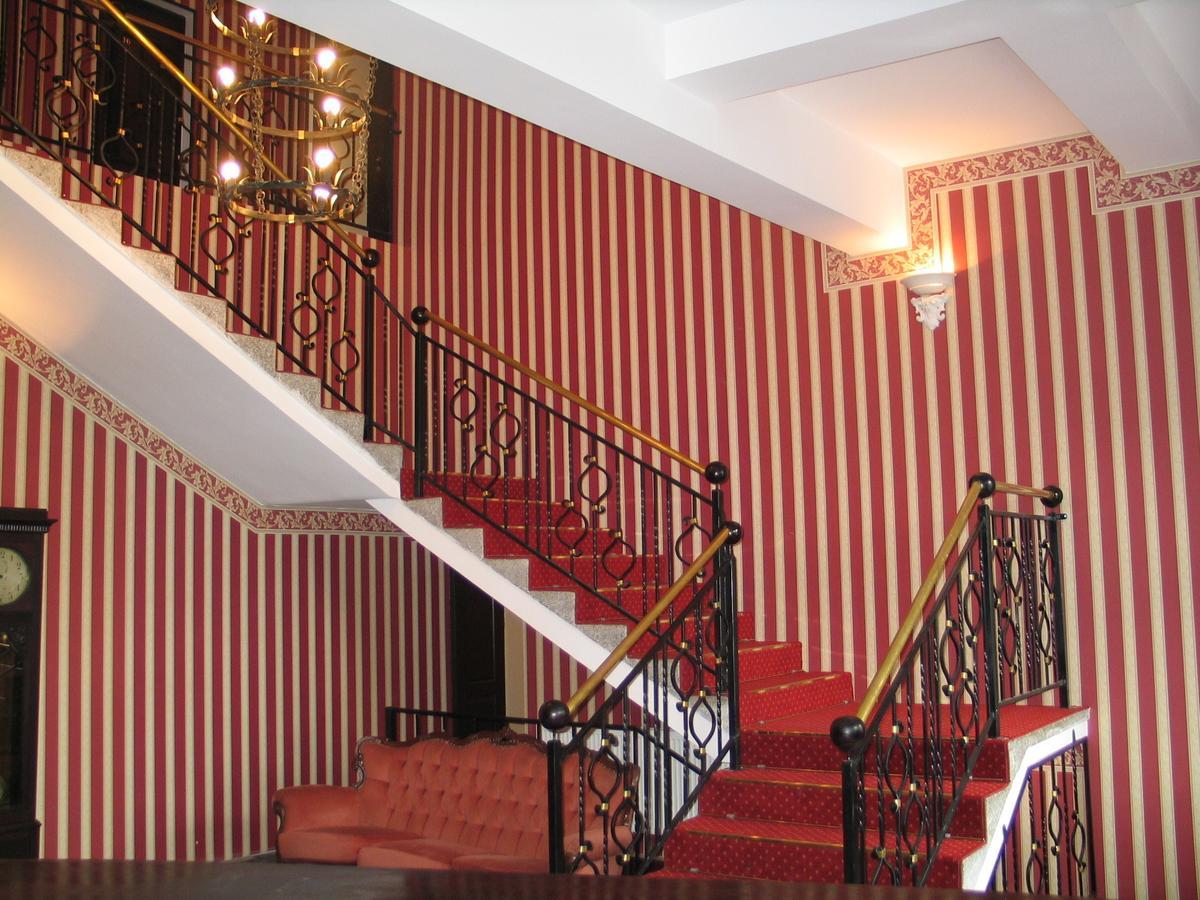 Hotel Ksiezycowy Dworek Kętrzyn Exterior foto
